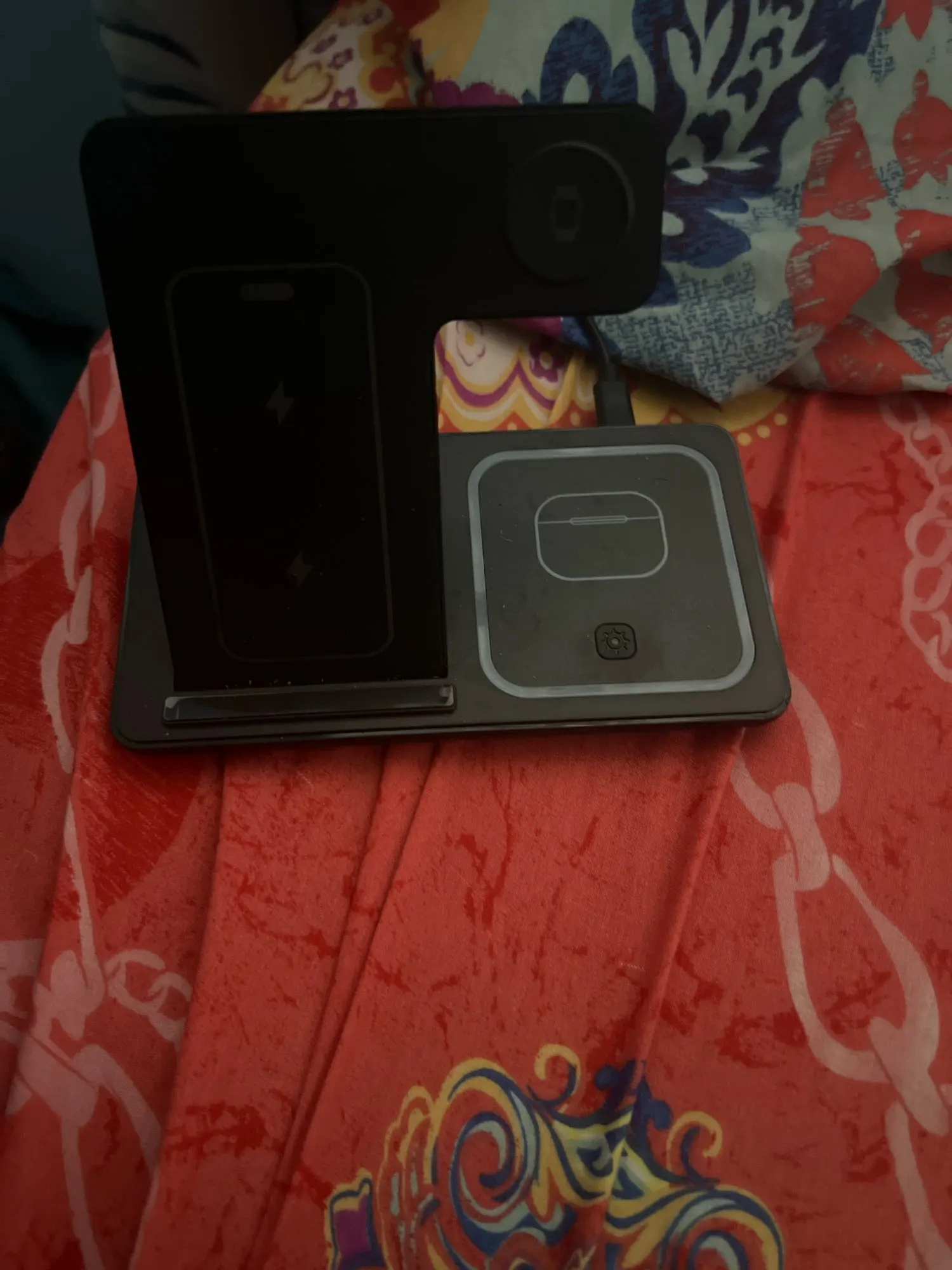 3 in 1 30W Foldable Wireless Charging Station photo review