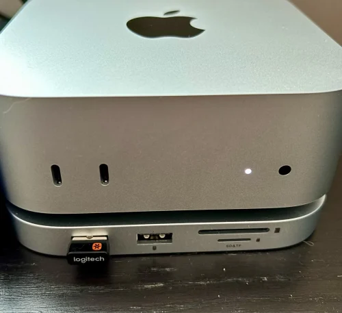 Minisopuru Mac Mini M4 Hub Dock Stand With photo review