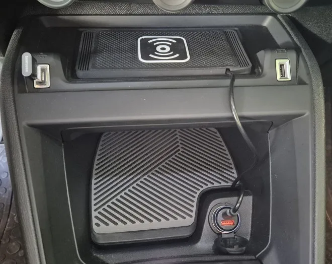 Car Wireless Charger for Iphone 16 15 15 photo review