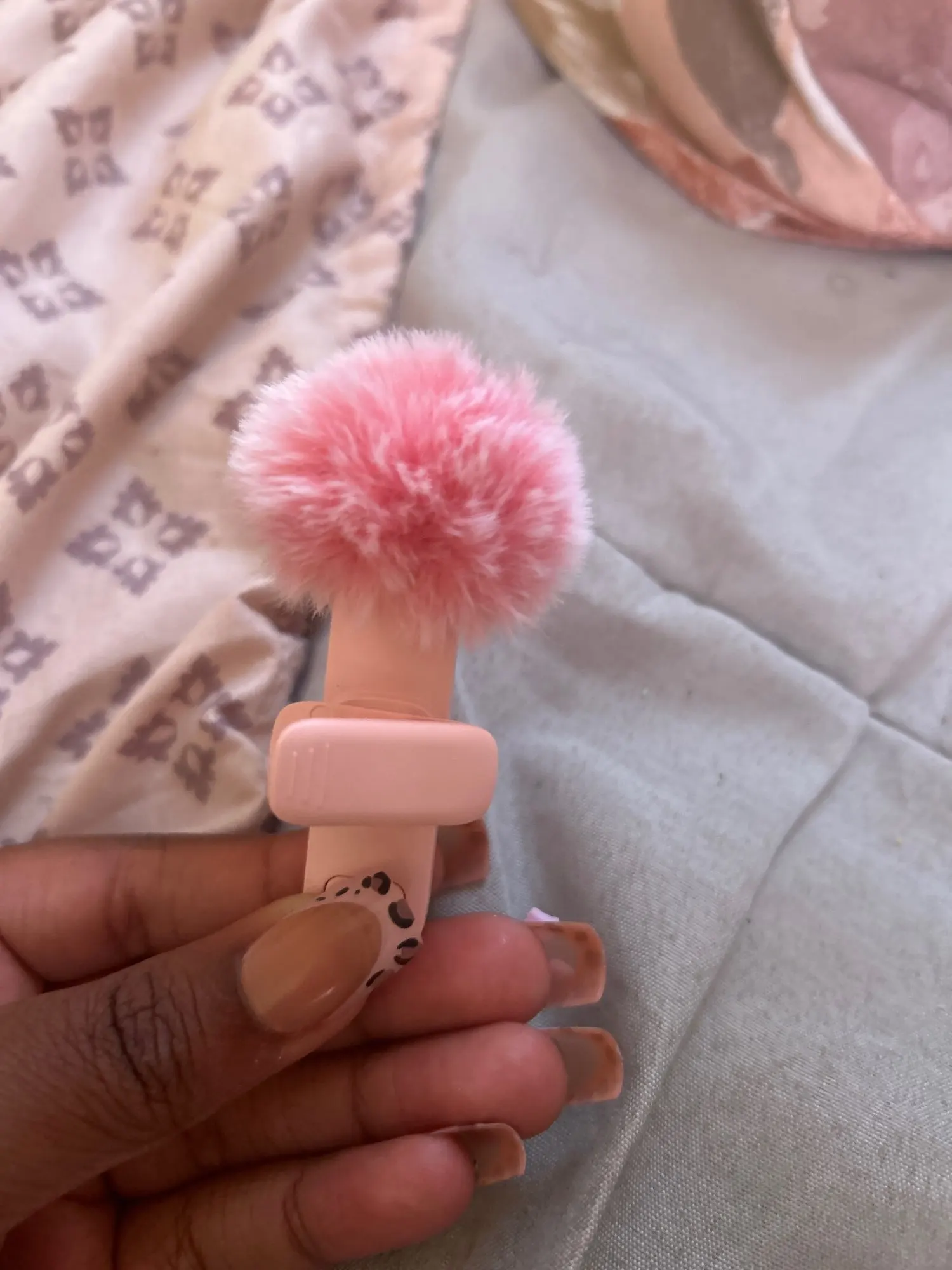 New Wireless Lavalier Microphone Portable Audio Video Recording photo review