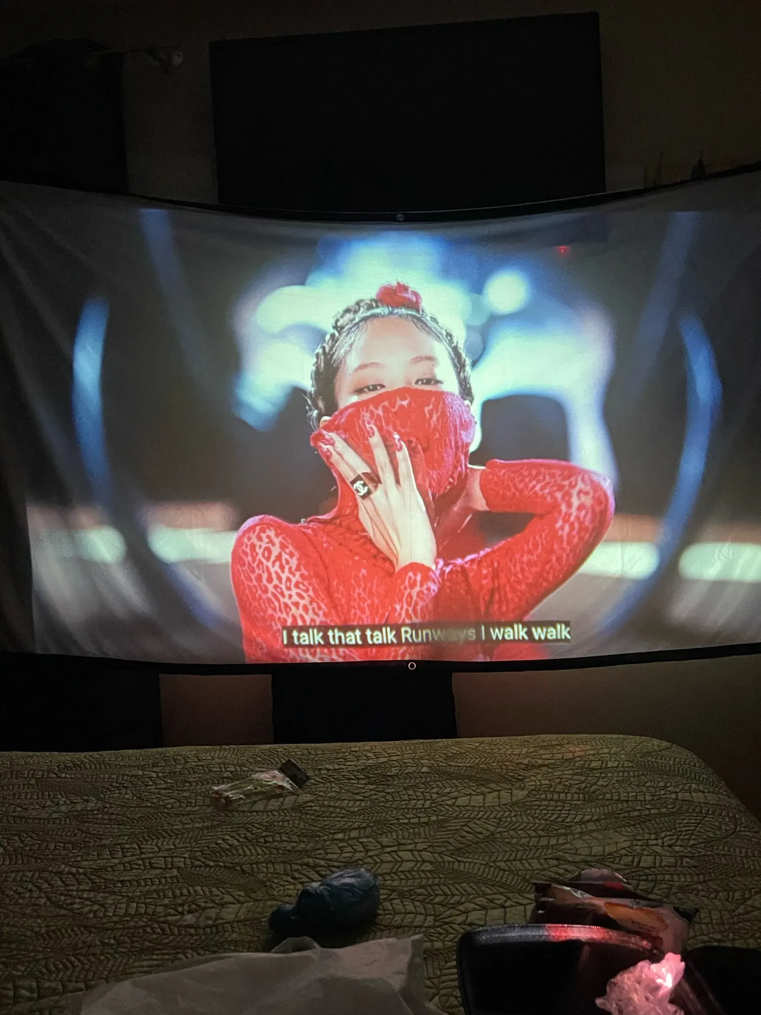 Magcubic HY300 X 4K Android 11 Projector with photo review