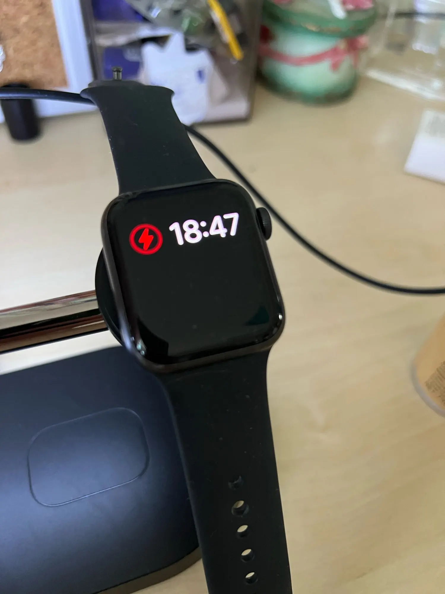 3 in 1 Wireless Charger Stand For iPhone photo review