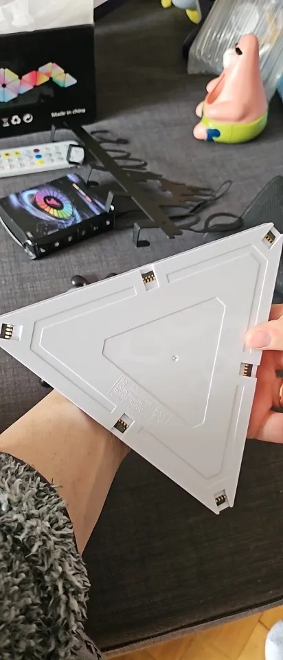 Super Thin LED Triangle Lamps Indoor RGB Quantum photo review