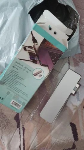 USB 3.1 Type-C Hub to HDMI Adapter 4K photo review