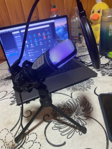USB Microphone RGB Microfone Condensador Wire Gaming Mic photo review