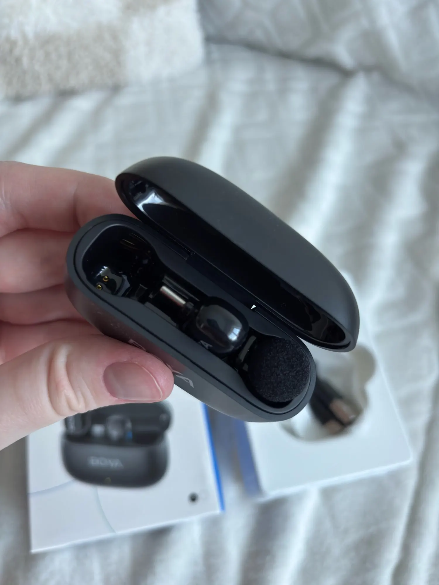 BOYA BOYA Mini Wireless Lavalier Microphone for iPhone photo review