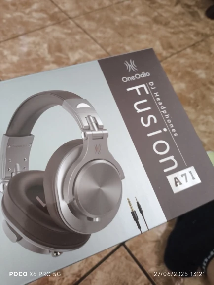 Oneodio A71 Wired Over Ear Headphone With Mic photo review