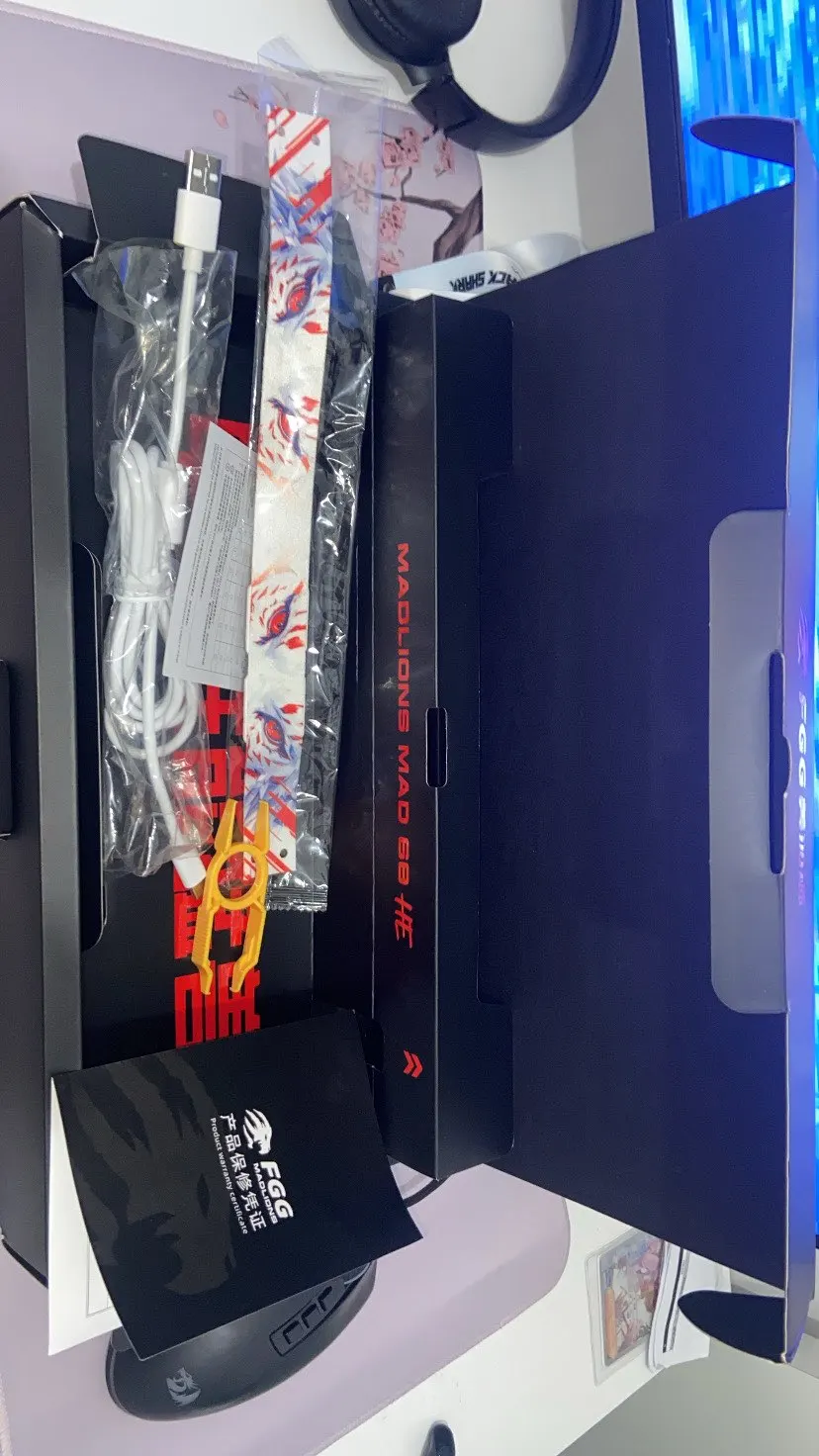 Madcatz Mad60 Mad68 HE 8k Mechanical Keyboard Magnetic photo review