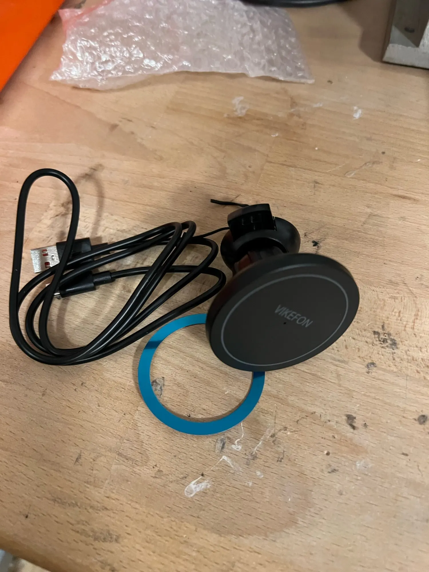VIKEFON 30W Magnetic Car Wireless Charger For iPhone photo review