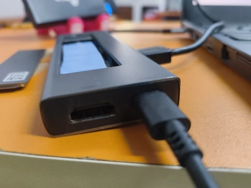 8-IN-1 USB HUB With Disk Storage Function PD100W photo review