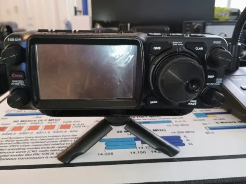 Portable Mini Tripod Small Phone Tripod for iPhone/Android photo review