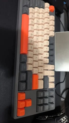 M87 Wireless Keyboard Gaming,87keys Dual Mode Bluetooth Keyboard photo review