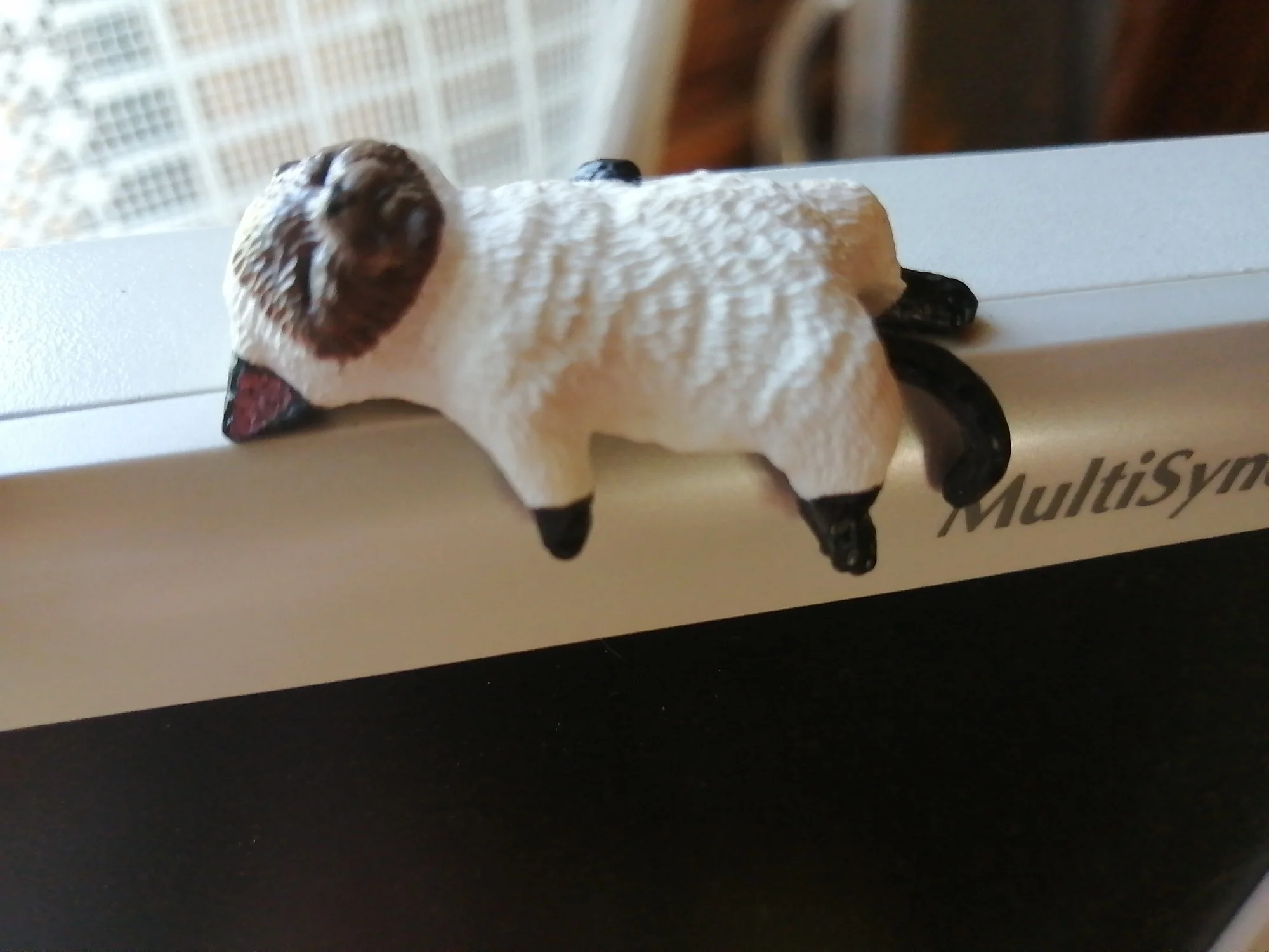 Home Decoration Cute Desktop Gifts Cartoon Simulation Edge photo review