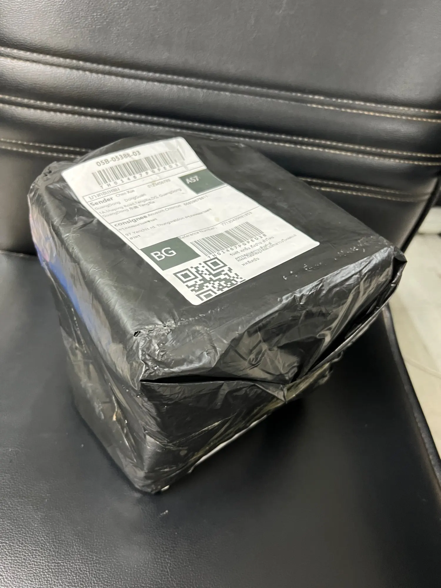 NEW！Alpha65 GaN Fast Charger Dark Knight Mecha 3 photo review