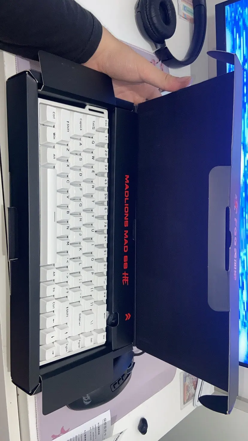 Madcatz Mad60 Mad68 HE 8k Mechanical Keyboard Magnetic photo review