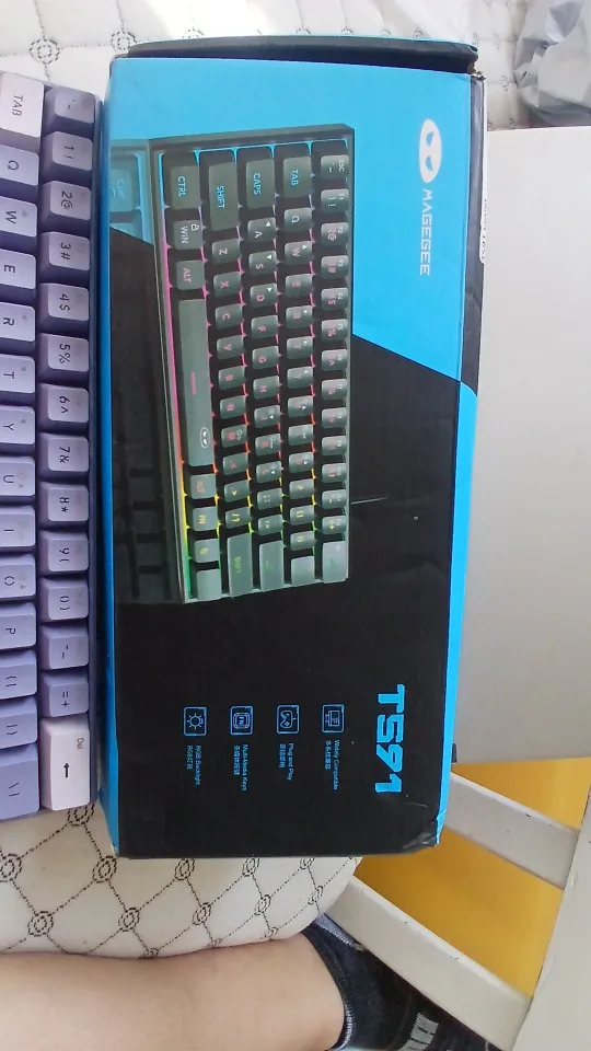 MageGee Mini 60% Gaming Keyboard, RGB Backlit 61 photo review