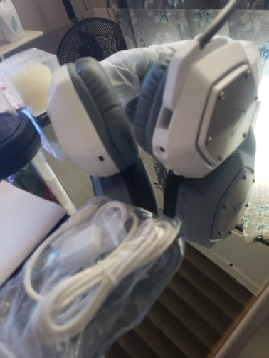 EKSA 2.4GHz Wireless Headphones E1000 WT 7.1 Surround photo review