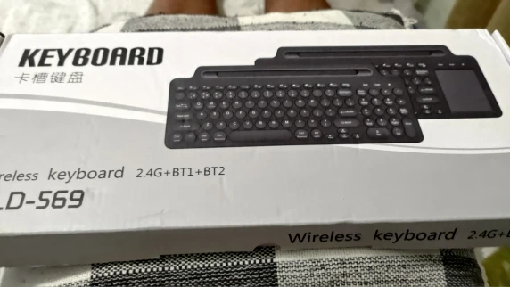 Tri-Mode Dual Bluetooth Keyboard BT5.0 3.0 2.4G Wireless photo review