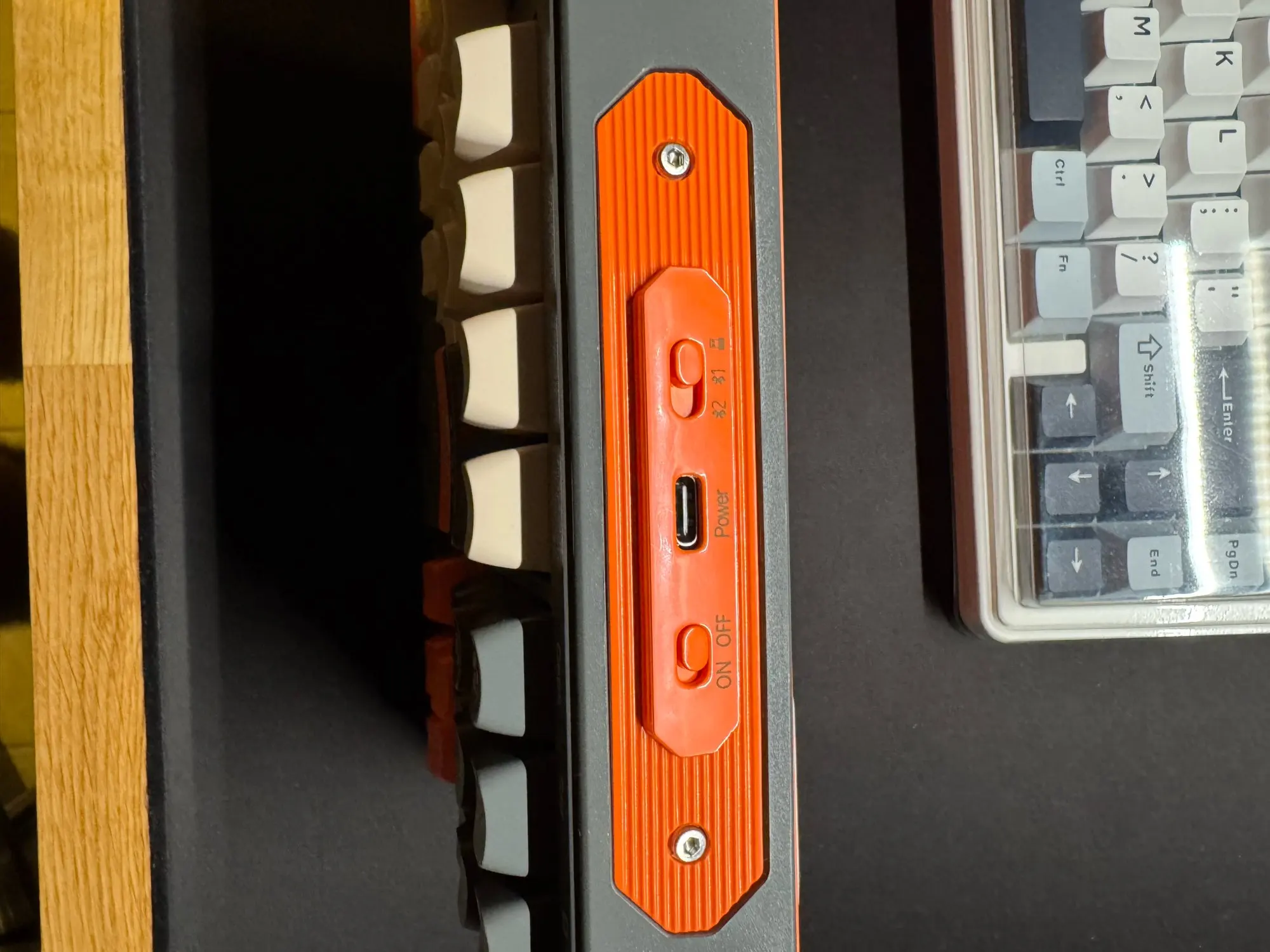 M87 Wireless Keyboard Gaming,87keys Dual Mode Bluetooth Keyboard photo review