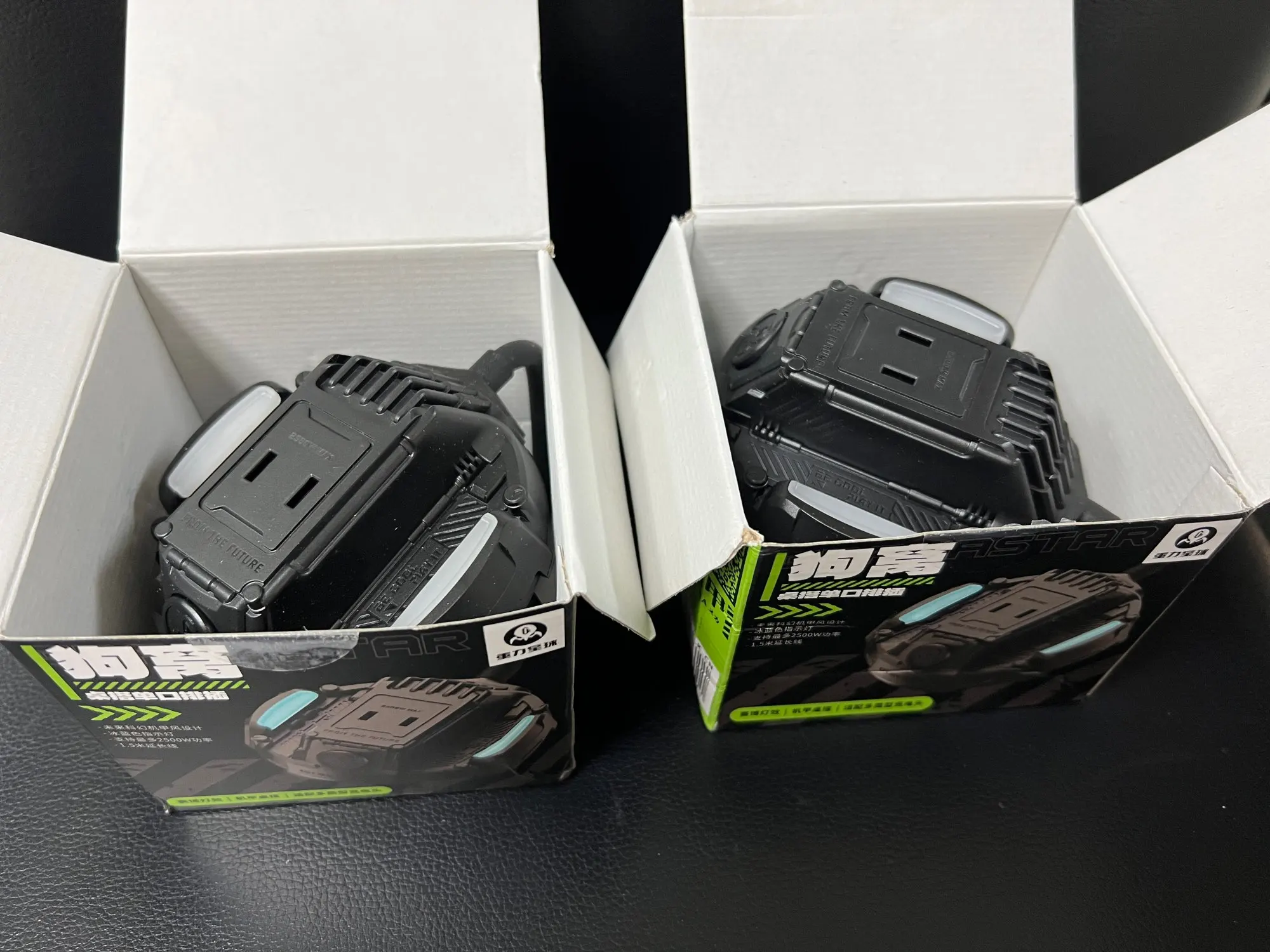 NEW！Alpha65 GaN Fast Charger Dark Knight Mecha 3 photo review