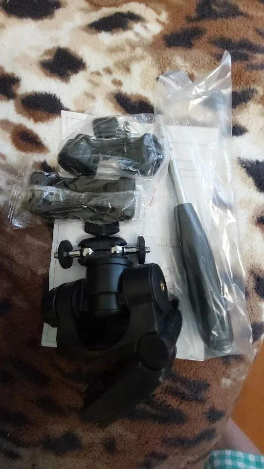 187cm/73.6in Tall Zomei Aluminum Alloy Portable Tripod for photo review