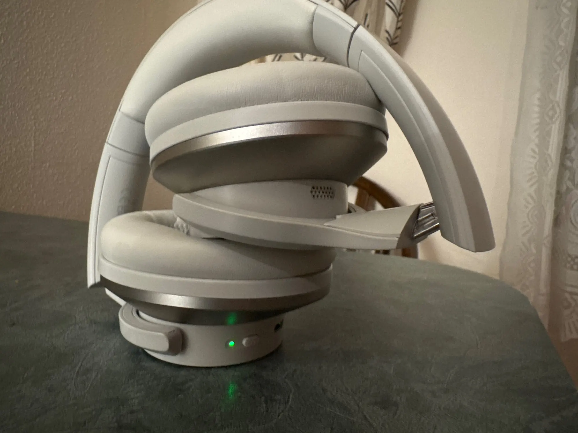 Oneodio A10 Bluetooth 5.4 Headphones Hybrid Active Noise photo review