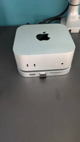Minisopuru Mac Mini M4 Hub Dock Stand With photo review