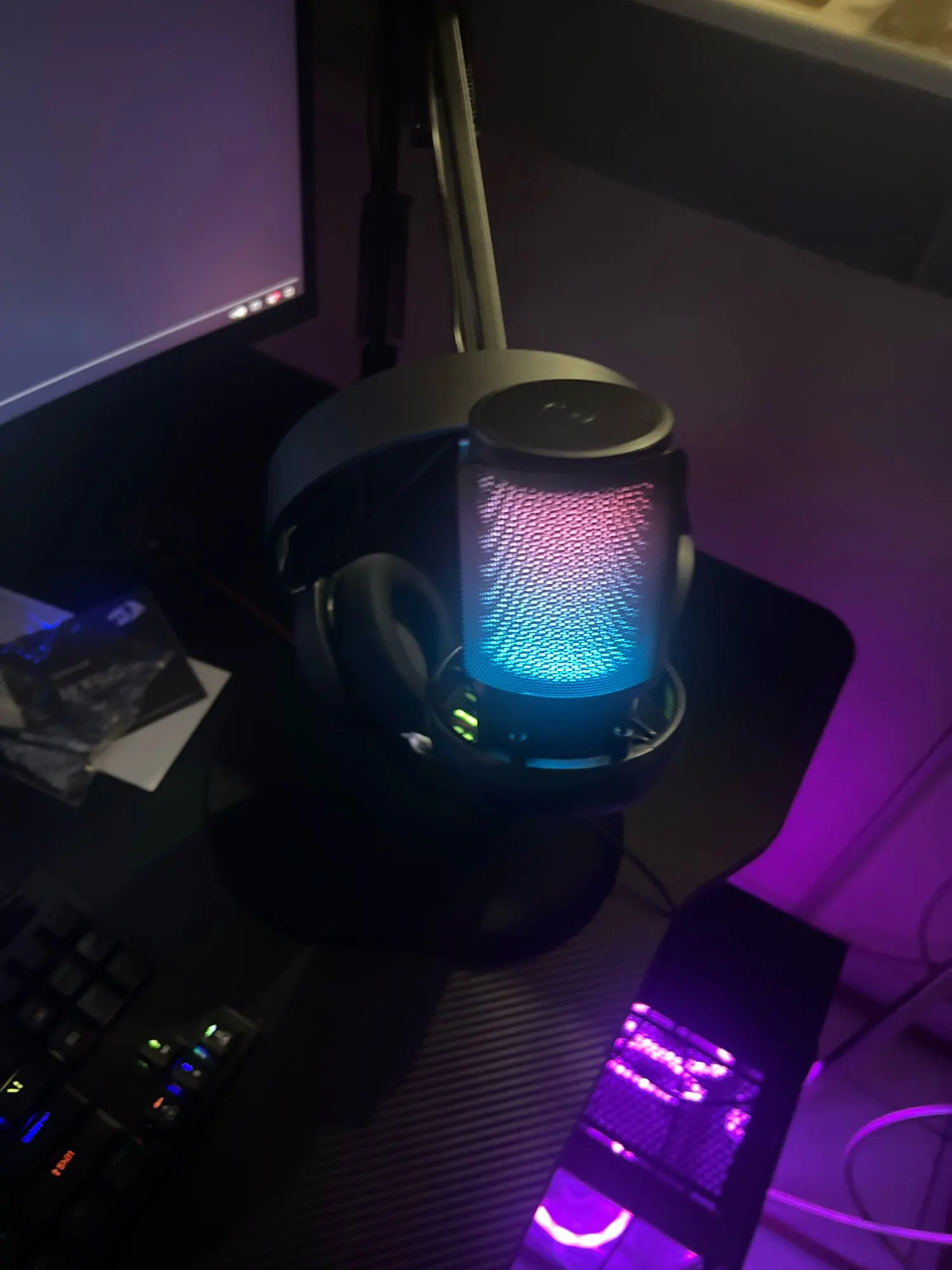 USB Condenser Microphone RGB Esports Game Call Recording photo review