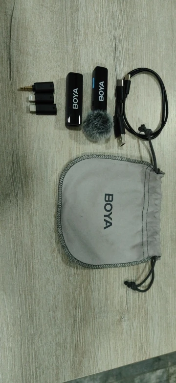 BOYA BOYALINK A Wireless Lavalier Microphone for iPhone photo review