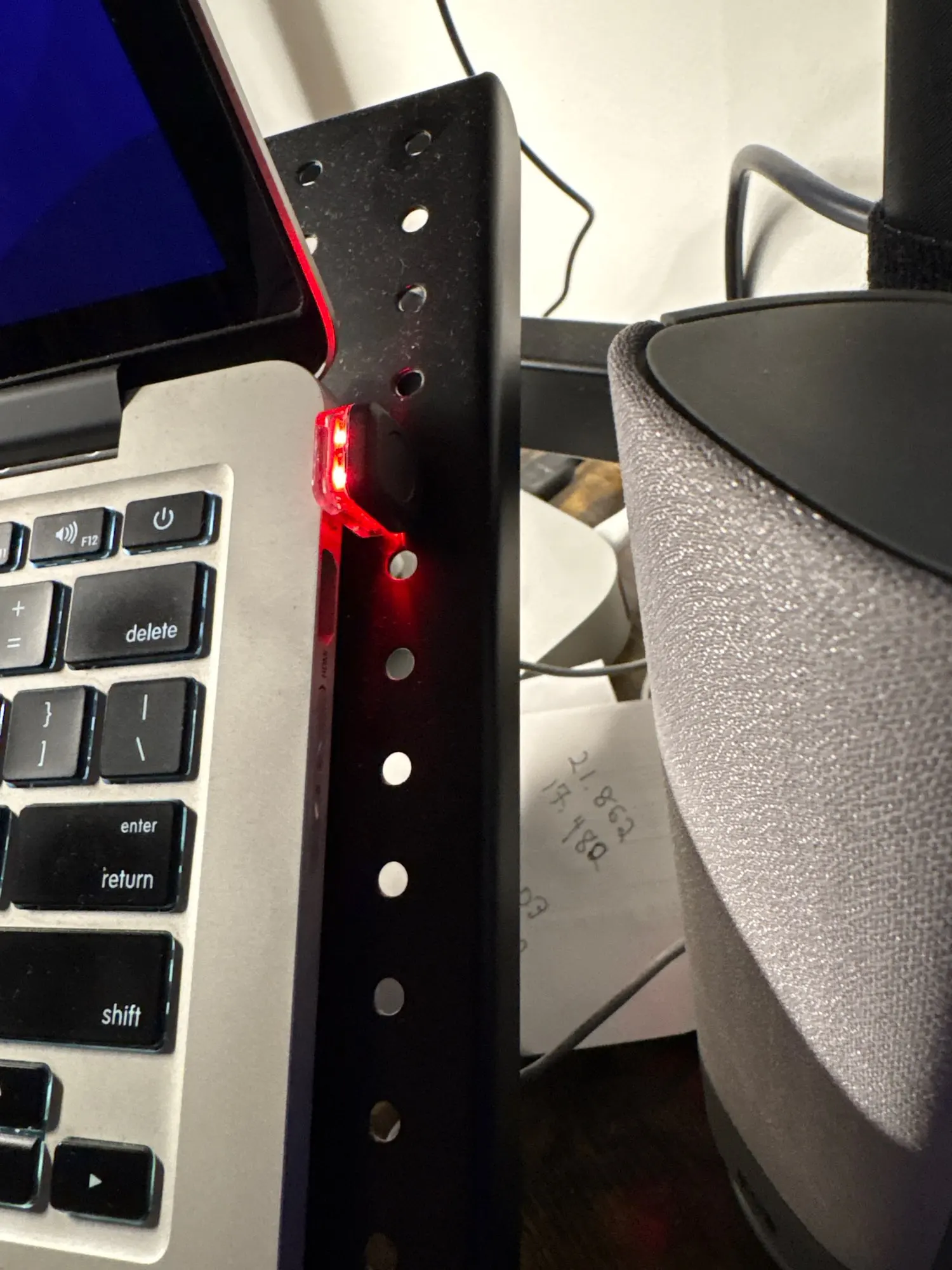 USB To 2 Ports Charger Hub Adapter 1 photo review