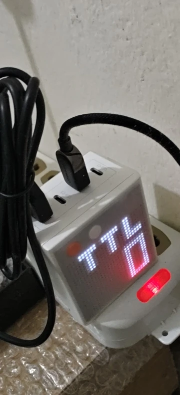 SHARGE 140W GaN Charger USB-C Charger QC4.0 PD3.1 photo review