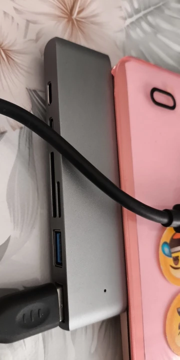 USB 3.1 Type-C Hub to HDMI Adapter 4K photo review