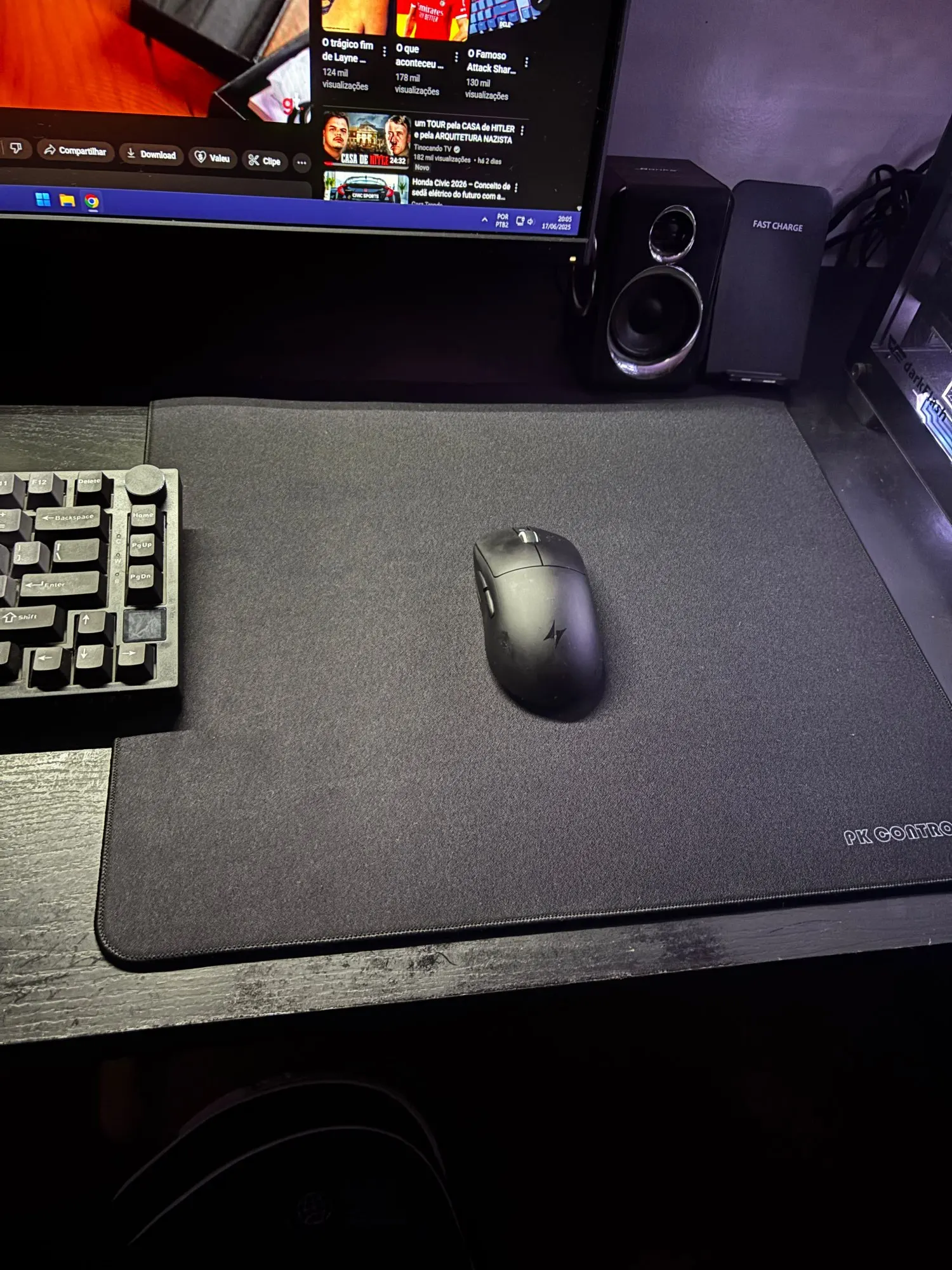 PICKYYMAY Pk Control 1 Design Professional Gaming Mouse photo review