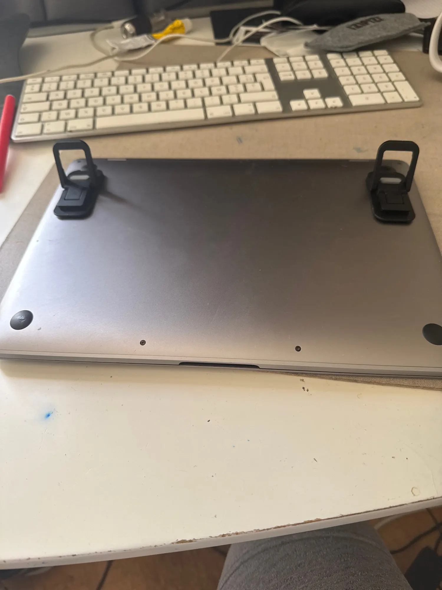 2pcs/Set Mini Portable Laptop Stand Riser - Computer photo review