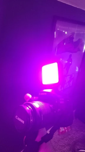 Adjustable Mini RGB Hot Boot Fill Light Live photo review
