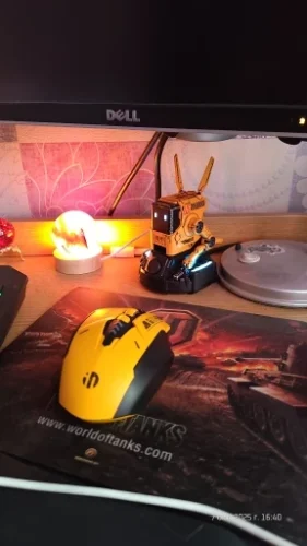 NEW！Alpha65 GaN Fast Charger Dark Knight Mecha 3 photo review