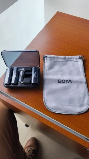 BOYA BOYALINK Wireless Lavalier Lapel Microphone for iPhone photo review