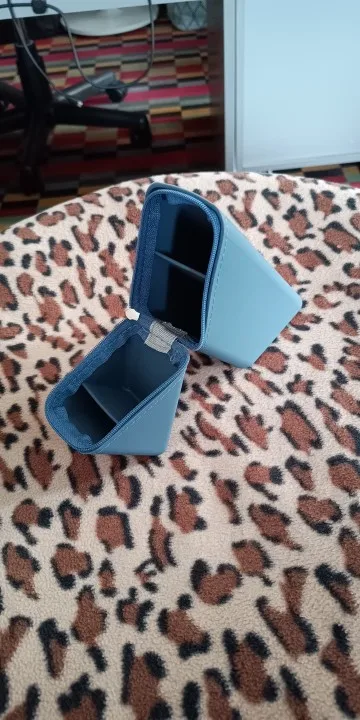 Foldable Silicone Pen Holder-Large Capacity Expandable Pencil Cup photo review