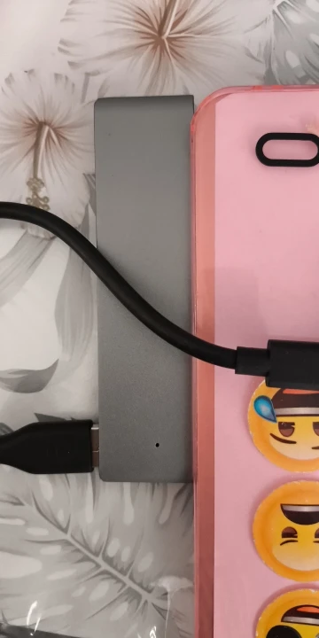 USB 3.1 Type-C Hub to HDMI Adapter 4K photo review