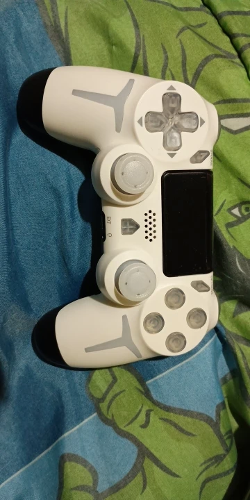 GAMINJA RGB Light Wireless Game Controller For PS4 photo review