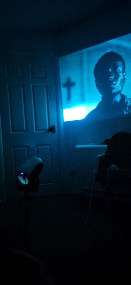 Magcubic HY300 X 4K Android 11 Projector with photo review