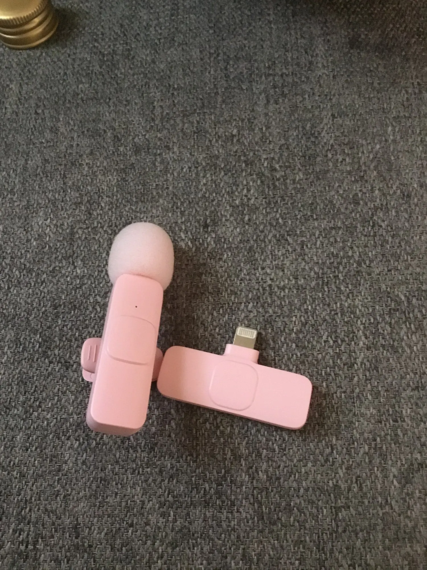 New Wireless Lavalier Microphone Portable Audio Video Recording photo review