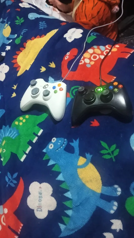 360 wired game controller supports Xbox 360 and photo review