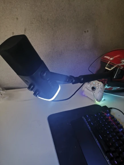 FIFINE USB/XLR Dynamic Microphone with Touch Mute Button,Headphone photo review