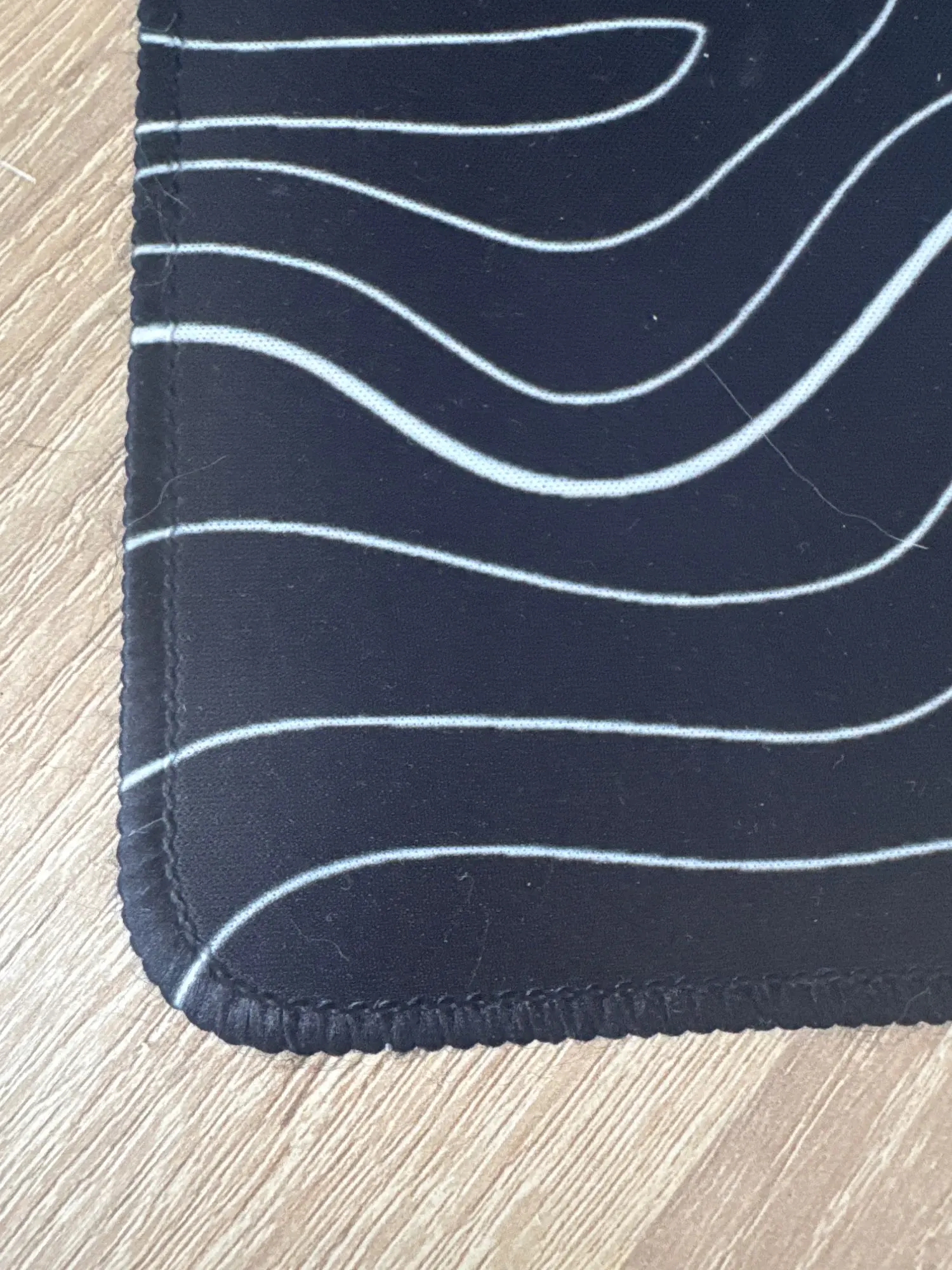 Large Extended Gaming Mouse Pad with Non-Slip Rubber photo review