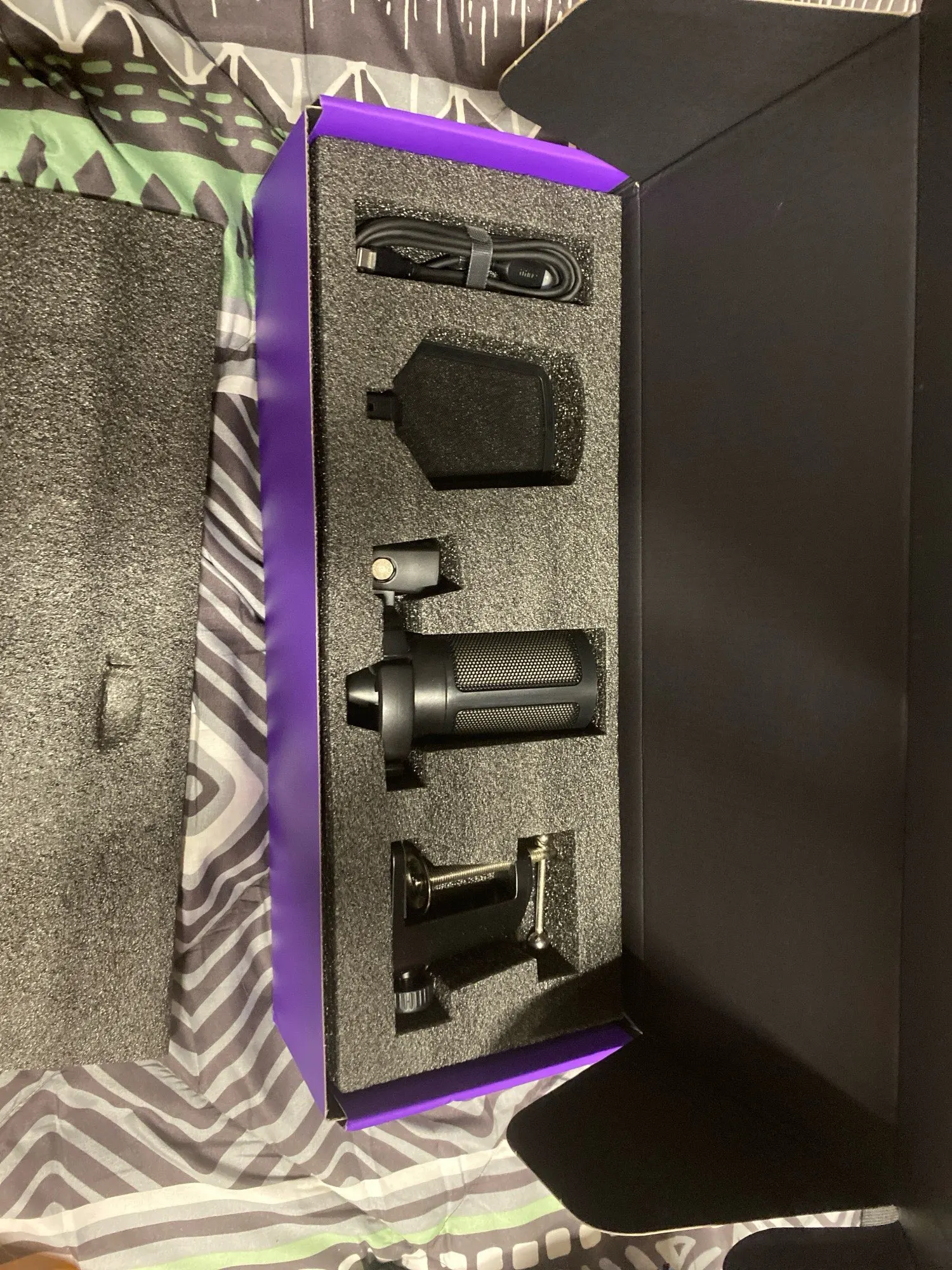 FIFINE USB Gaming Microphone Kit for PC,PS4/5 Condenser photo review