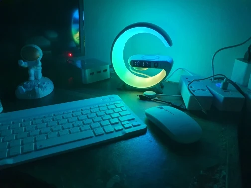 Wireless Charger Pad Stand Speaker TF Card RGB photo review