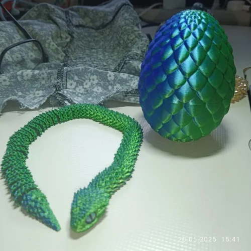 3D Printed Snake with Egg Joint Mobility Simulate photo review
