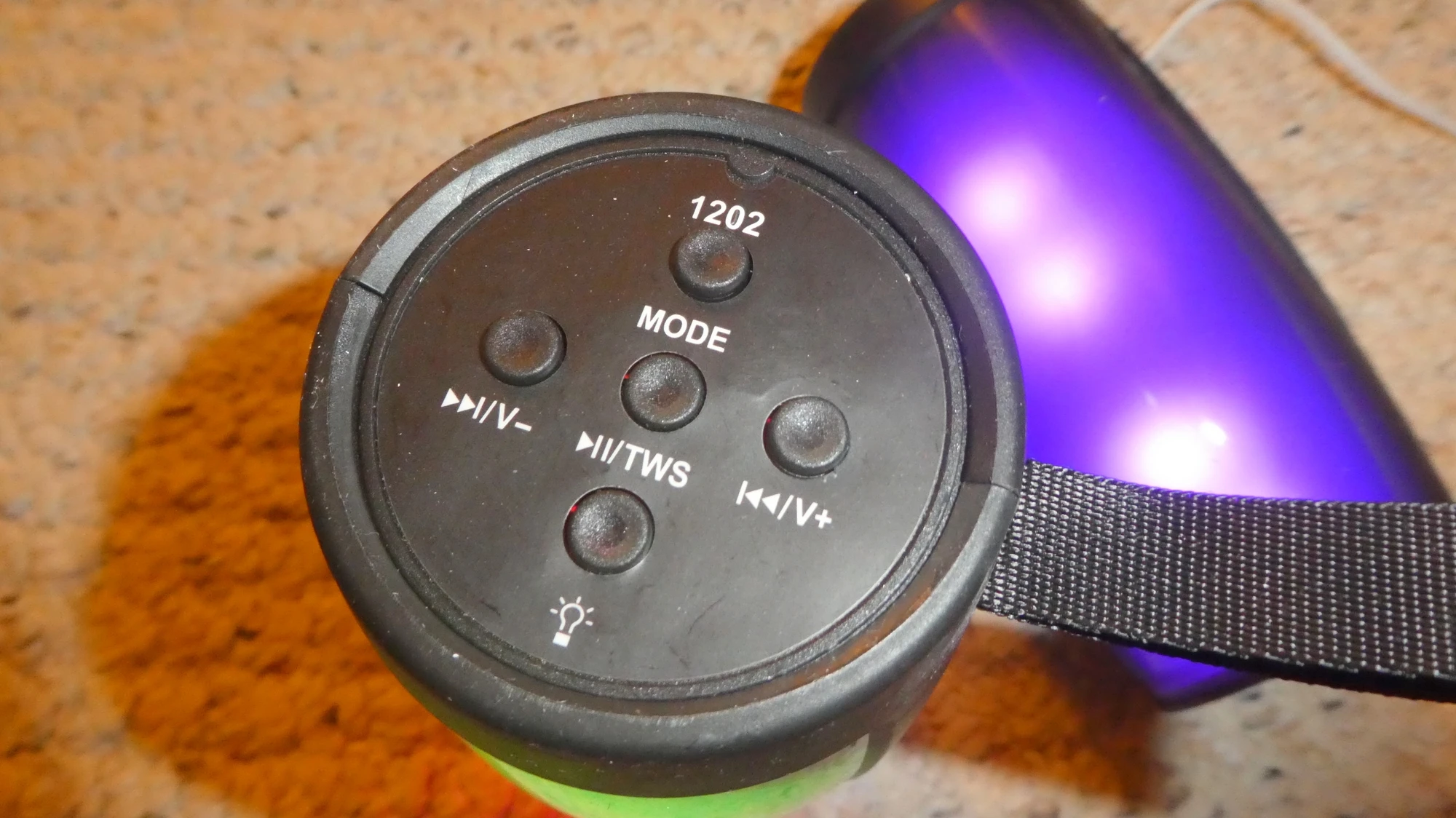 BT-1202 Portable Bluetooth Speaker - 360° Colorful LED photo review
