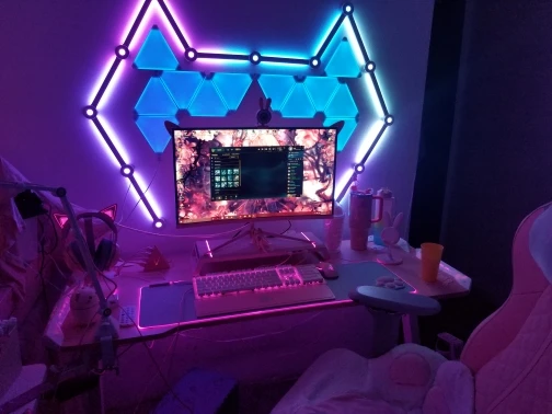 Super Thin LED Triangle Lamps Indoor RGB Quantum photo review